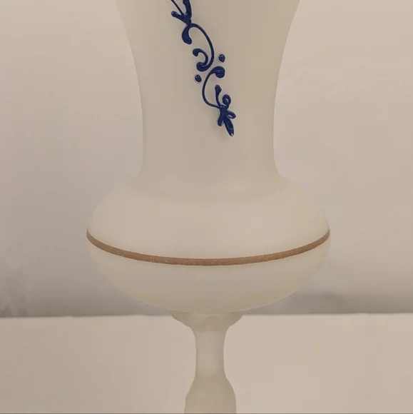 Vintage Frosted Glass Vases - Picture 7 of 10